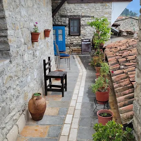 Guest House Mangalem Hostel Berat