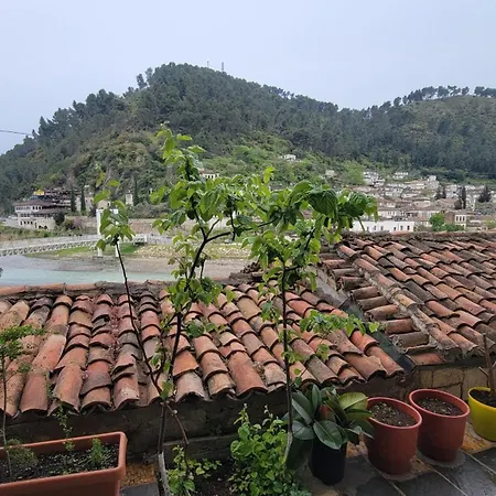 Guest House Mangalem Berat
