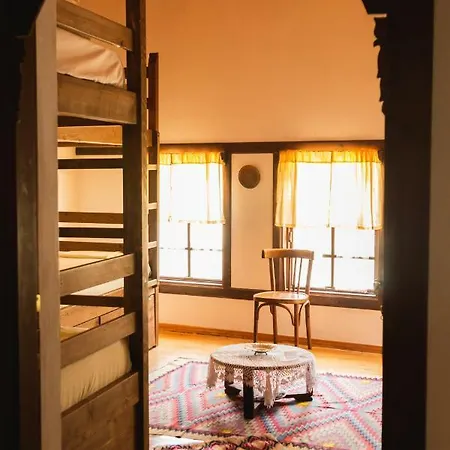 Guest House Mangalem